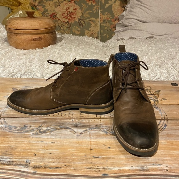 penguin chukka boot